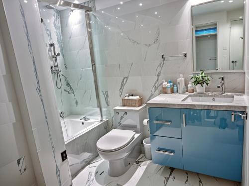 StaysPro - Hollywood Homes minutes to everything SPACIOUS AND FREE PARKING