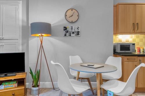 Bright Large Bedroom BR1, Edinburgh (fotografie 6)