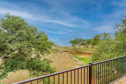 Emerald Retreat in Buchanan Dam, USA