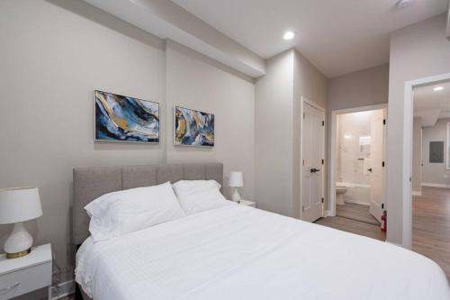 Modern LUX 2BR Apartment in DC with Patio - image 11