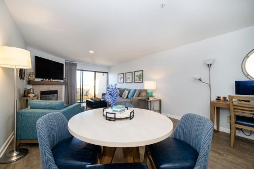 Facilities, Premium Villa - Ocean View - SEASCAPE - Heated 80 Degree Pools - Relaxing Fireplace - Ground Level in Rio Del Mar (CA)