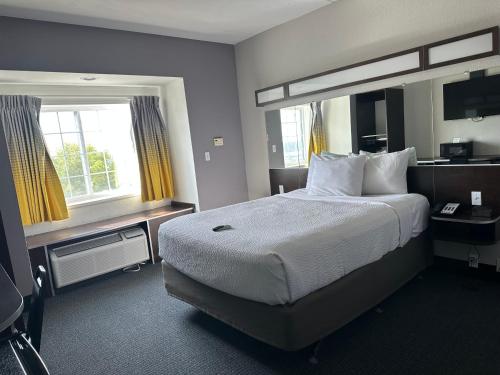 Microtel Inn & Suites by Wyndham Quincy Downtown - River Area Microtel Inn & Suites by Wyndham Quincy Downtown - River Area