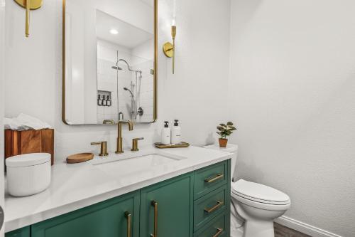 Breakfast Club 100K Game Room Breakfast Club 100K Game Room