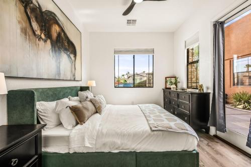 Breakfast Club 100K Game Room Breakfast Club 100K Game Room