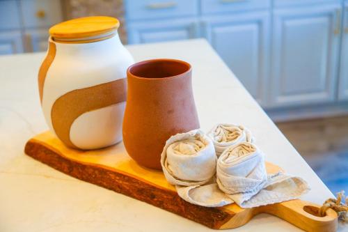 Breakfast Club 100K Game Room Breakfast Club 100K Game Room