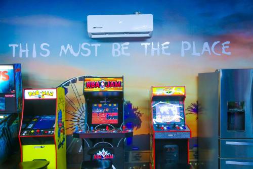 Breakfast Club 100K Game Room Breakfast Club 100K Game Room