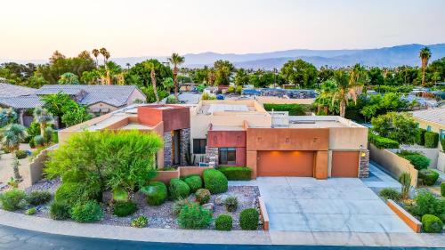 Breakfast Club 100K Game Room Breakfast Club 100K Game Room