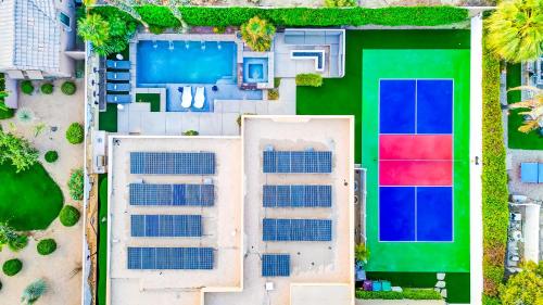 Breakfast Club 100K Game Room Breakfast Club 100K Game Room