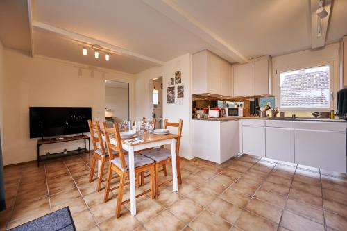 Mountain View Apartment Interlaken - image 2