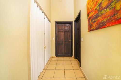 Beautiful 2-BR House Steps from the Beach in Potrero