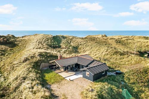 Ernavej 4A, Lovely Holiday Home For Rent In The First Dune Row
