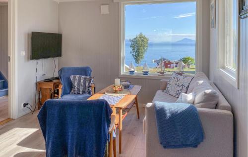 . Gorgeous Home In Fiksdal With Wifi