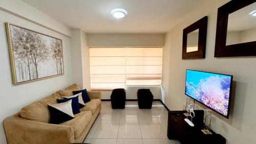 Ecusuites Torre sol mall del sol - image 2