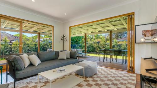 The Pines - Stylish, Brand new home – khách sạn tại Mullumbimby