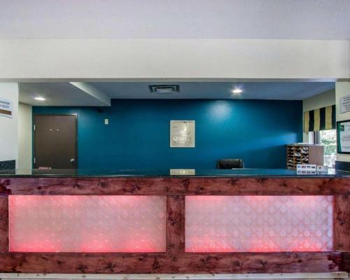Econo Lodge Inn & Suites in Centerville, USA