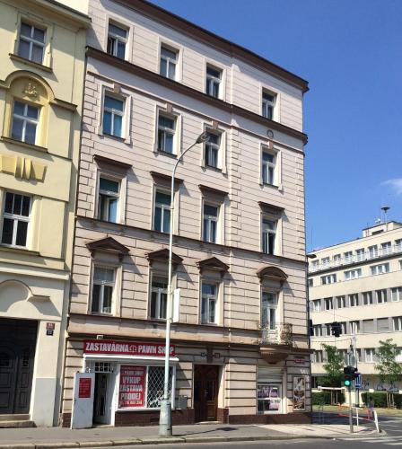 Angel City Aparthotel