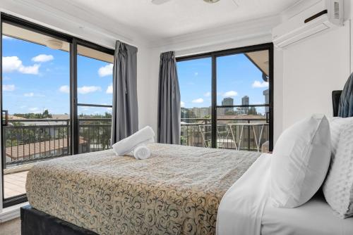 Windsurfer Resort in Biggera Waters