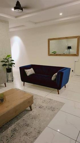 The Executive 1BHK Luxury Apt Self Check-in - image 13