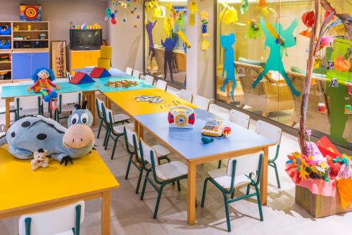 Facilităţi de recreere, Hotel Alhambra in Santa Susana