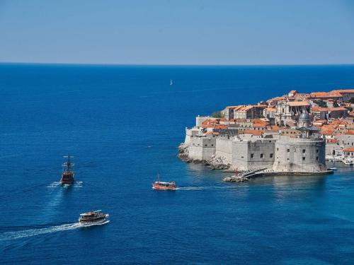 Apartments Fortes Fortuna - Two bedroom Apartment with Terrace and Sea View