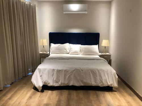 3 Bedroom Luxury Apartment - The Opus Luxury Residences by Book N Rent - image 10