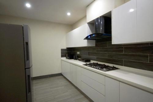 3-Bedroom Luxury Apartment - The Opus Luxury Residences by Book N Rent - image 8