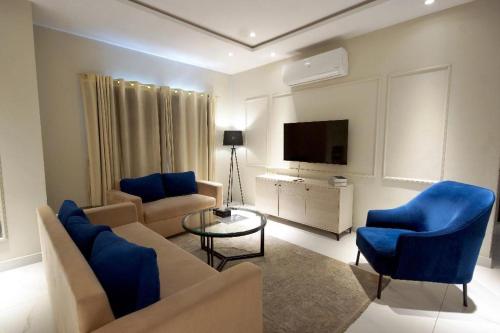 Apartment image 8