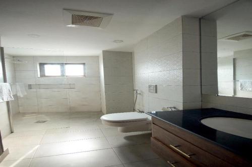 Apartment image 4