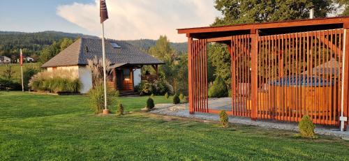 Bąbelkowa Chata Beskidy Domek z Balią Jacuzzi