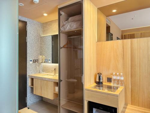 Superior Triple Room image 3