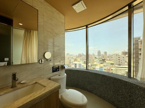Executive Double Room image 2