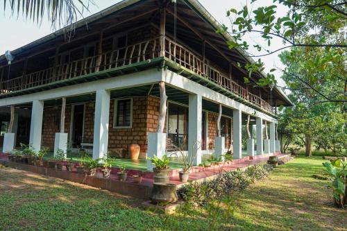 Habarana hideout, Habarana