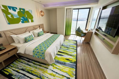 room detail thumbnail 1