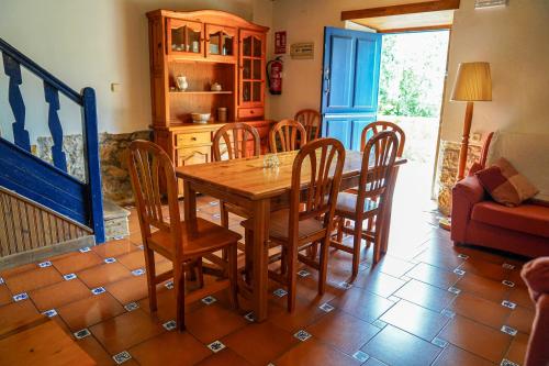 Casa Rural La Santa in Pilona