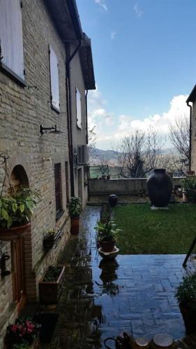 Bellissimo borgo Medioevale Panorama, Tranquillità (Bellissimo borgo Medioevale Panorama, Tranquillita) in Sant' Ippolito