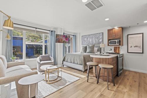 GALLERIA 307-Studio home