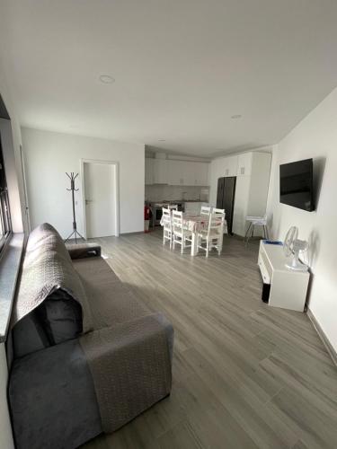 ห้องส่วนกลางสำหรับนั่งเล่น/ดูทีวี, Casa Porto das Pescas in เฟเตย์รา