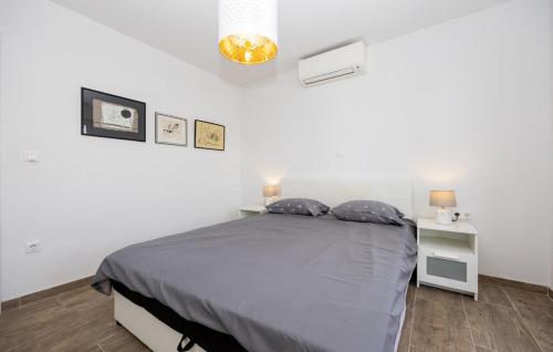House 25, Marina (photo 6)