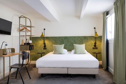 Hotel des Mines in Pantheon - Notre Dame