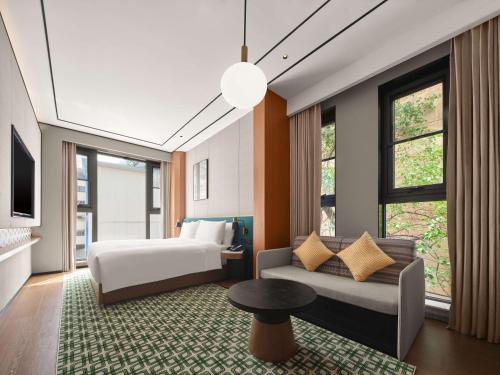room detail thumbnail 0
