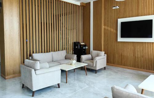 Exterior view, Reikartz Qarshi in Qarshi