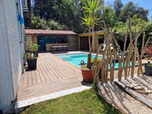 Villa avec piscine à proximite de la plage 10 pers gîte à louer Ondres