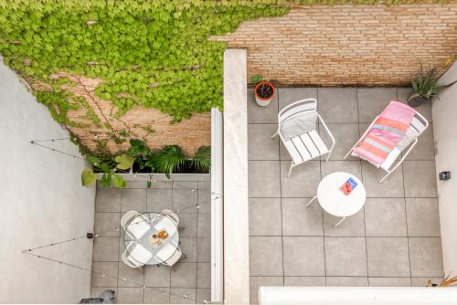 LeonAlba House Private Villa Private rooftop Private Pool Private Andalusian Courtyard Free Parking BBQ 8 Guests, Кордова (фото 9)