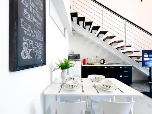 The Scott Garden by Manhattan Group - image 5