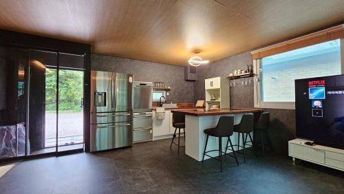 Gapyeong Gyegokae Poongdung Pension Camping