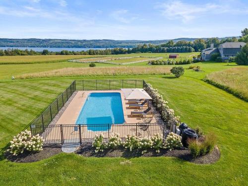 3BR 2BA Colonial Charm Pool HouseLakeViews Gym Deck in New Hope, USA