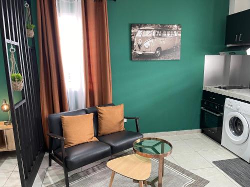 مطبخ, Les Quatre Ambiances - Studios in كاين