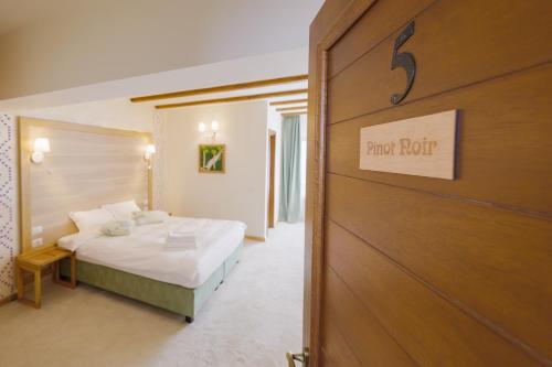 Book the Double Room with Private Bathroom Double Room with Private Bathroom