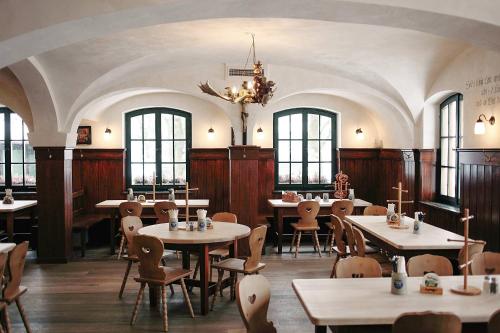 Étterem, Brauereigasthof-Hotel Aying in Aying