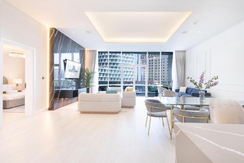 Palm Home next to Nakheel Mall with Private Beach, Dubaj